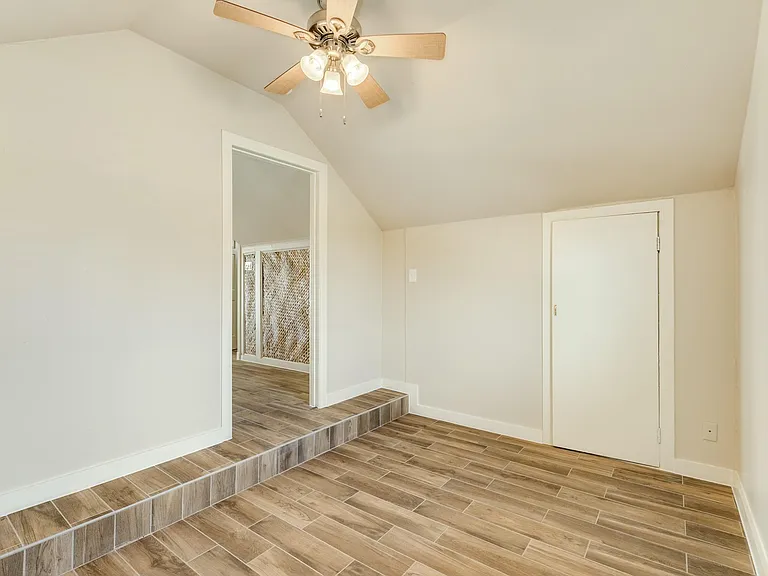 805 Seashell Dr — Photo 16