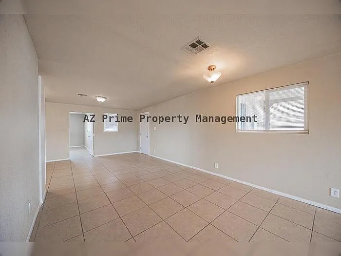 2062 E Nancy Ln — Photo 9