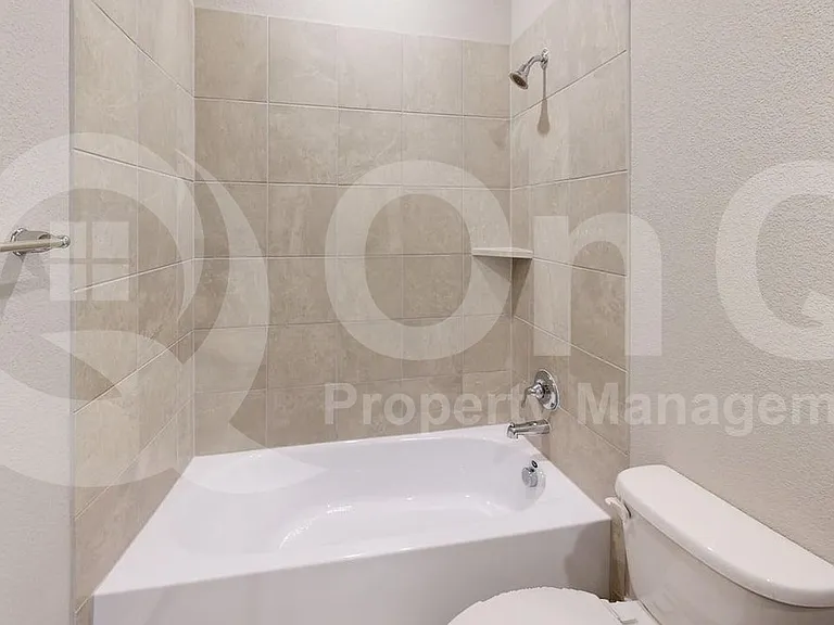 505 Blanton St — Photo 18
