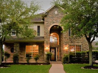 101 Hawke Bay Ln, Friendswood, TX 77546