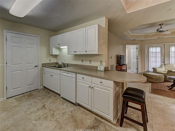 5th image of 4924 Bluffton Pkwy Unit 18-104