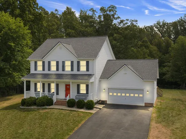 143 Greenway St, Fredericksburg, VA 22405