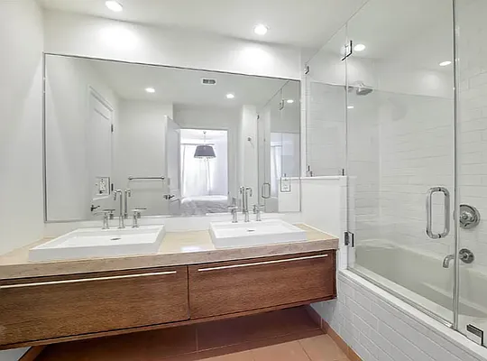 Rented by R New York | media 7