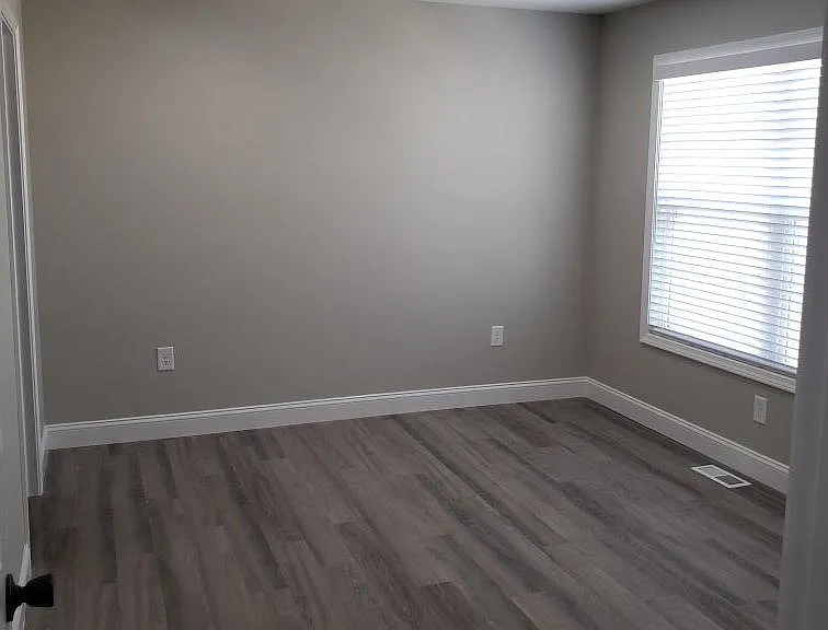 1105 Maid Marian Ln NE — Photo 14