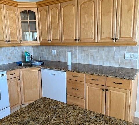 4th image of 5200 NE 24th Terrace #314c