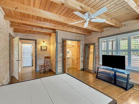 24th image of 1841 Laurel Lake Dr