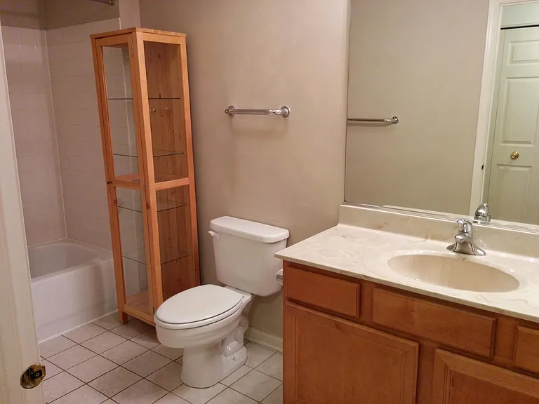 700 Mill Cir — Photo 8