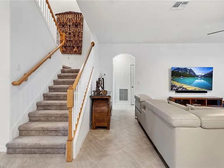 2516 Kona Way — Photo 12