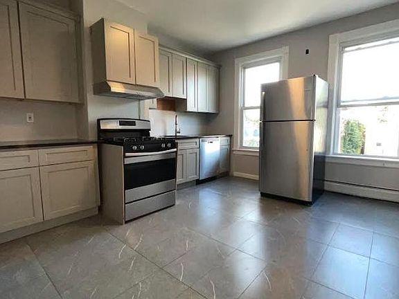 brand new cabinets, stainless steel appliances, alot of sun exposure