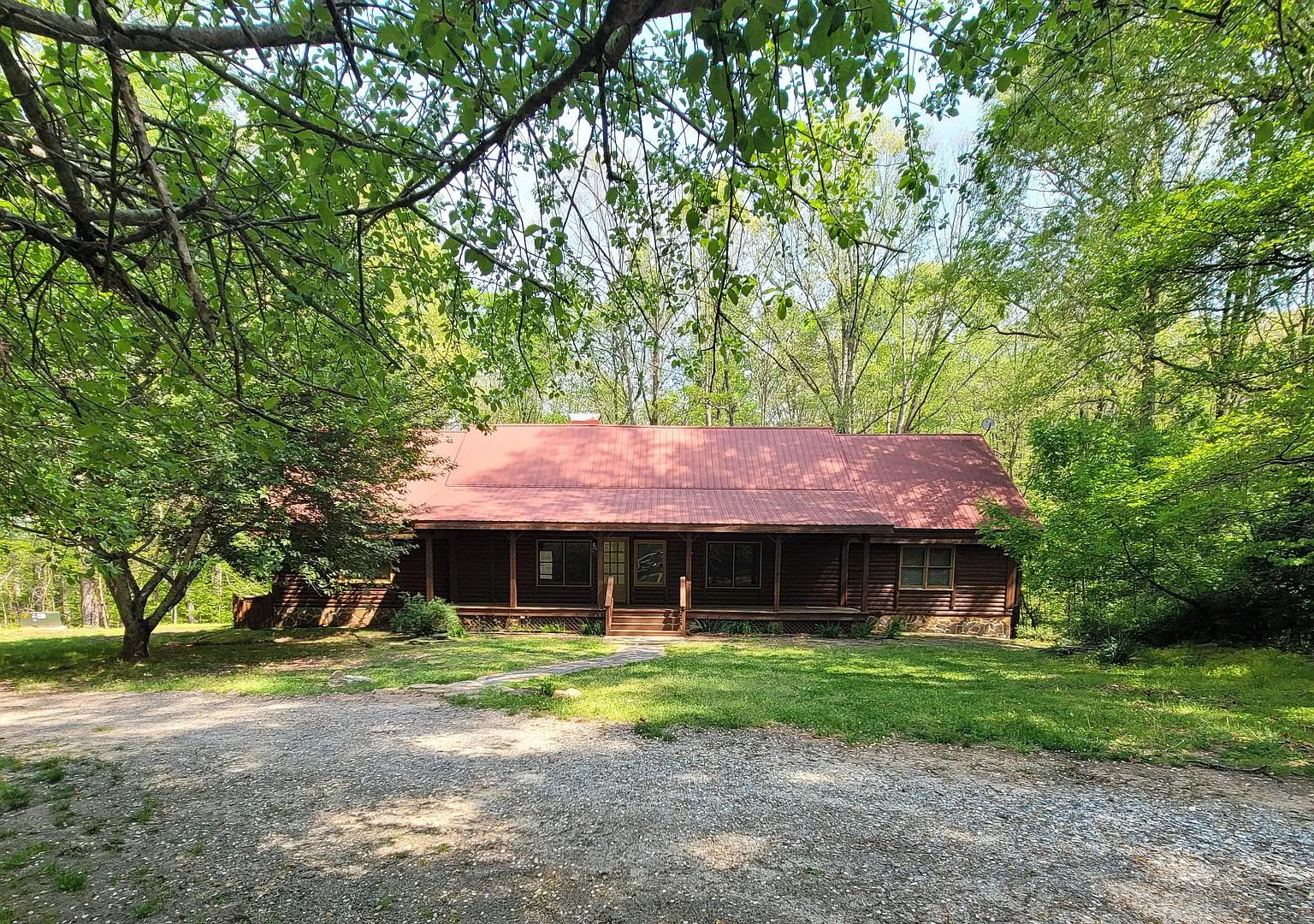 4BD 2BA Home, Cabin in the woods — Photo 1