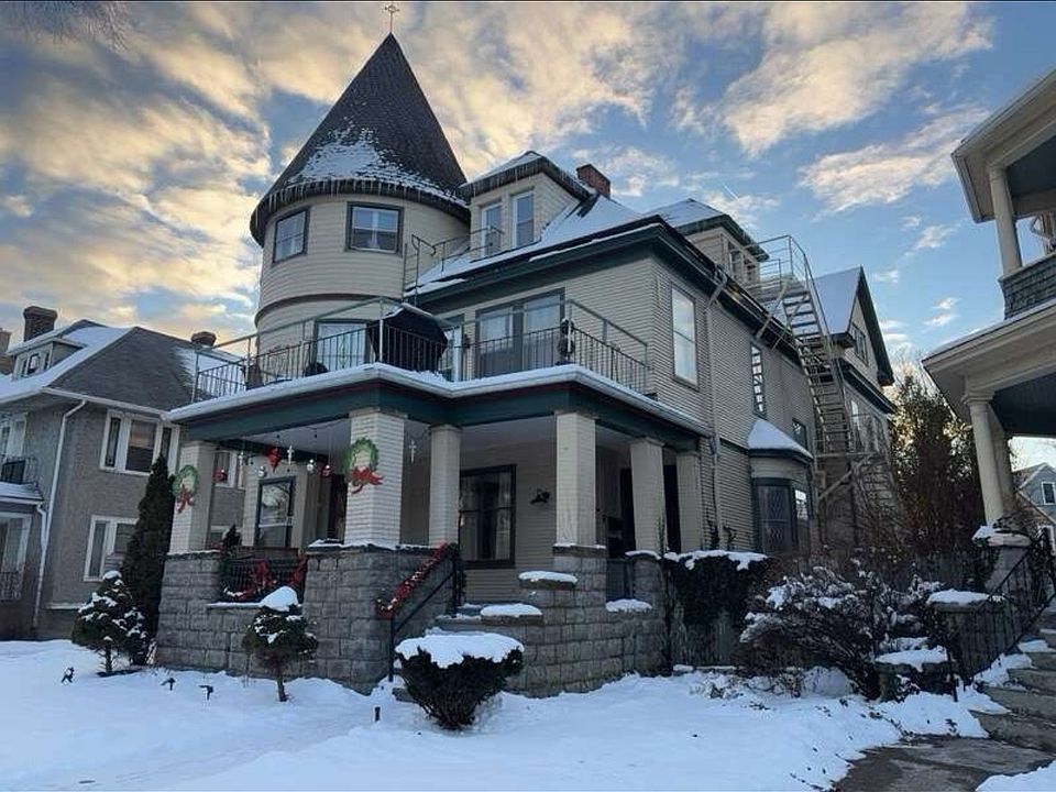 1st image of 450 Richmond Ave