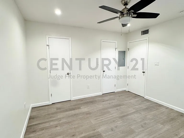 5010 San Jacinto St #204 — Photo 6
