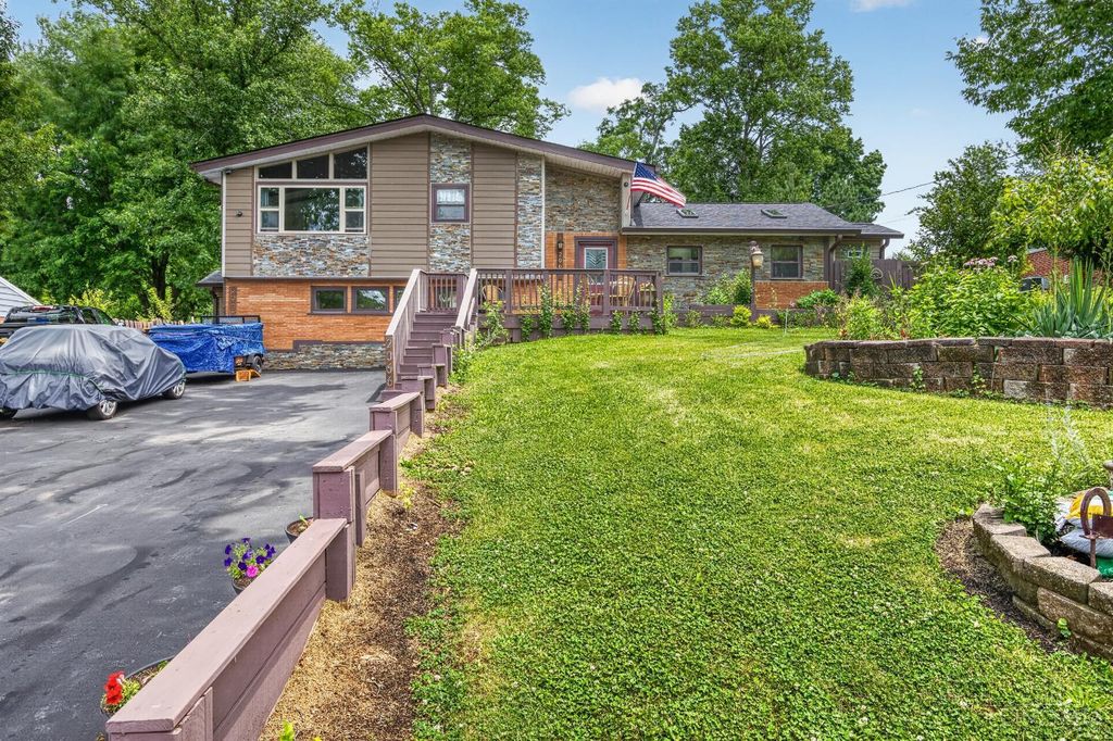 2066 Evanor Ln, Cincinnati, OH