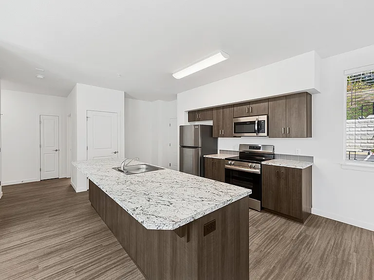 Pacific Ridge Apartments — Photo 6