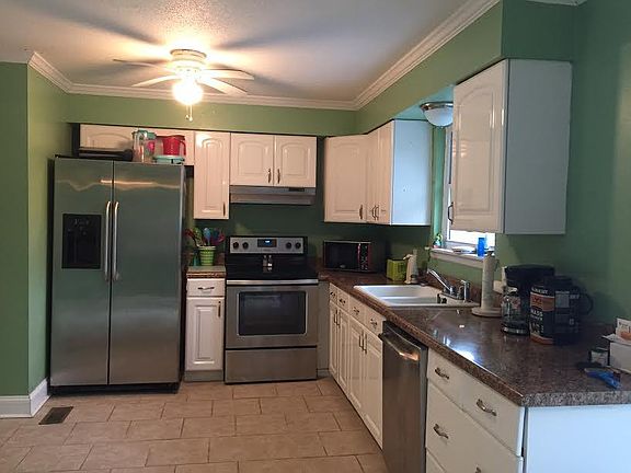 3rd image of 196 Laurelwood Cir