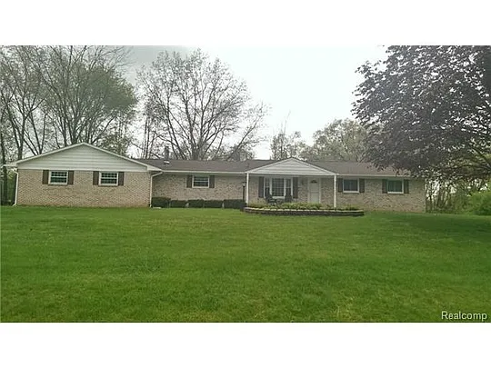 2355 Karen Dr photo 1