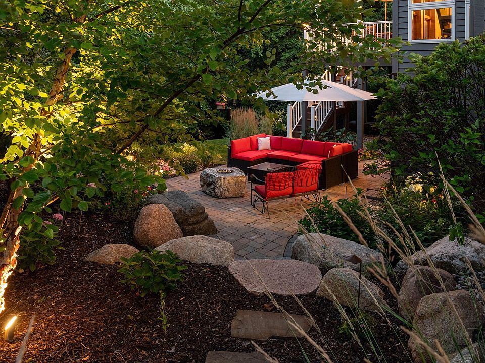 7329 Bent Bow Trl, Chanhassen, MN 55317 | Zillow