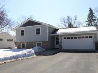 116 104th Ln NW, Coon Rapids, MN 55448