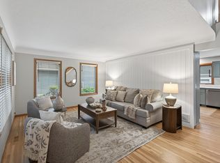 839 Arbogast St, Shoreview, MN 55126