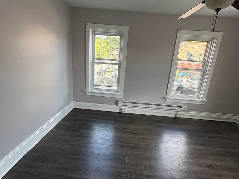 436 Market St #4 — Photo 3