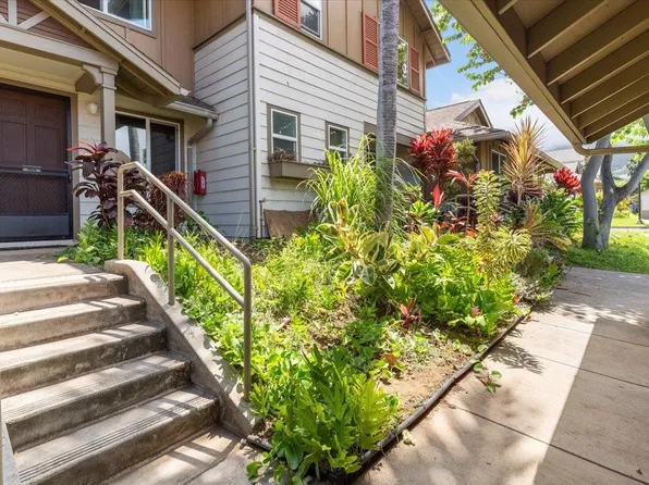 647 Meakanu Ln APT 504, Wailuku, HI 96793