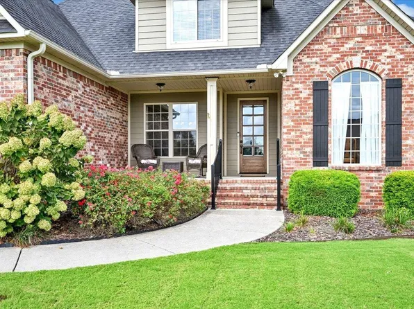 2217 Lakeshore Dr SW, Cullman, AL 35057
