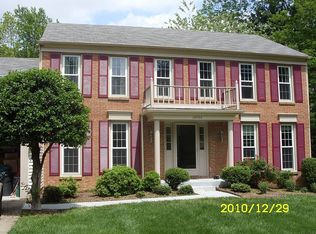 10702 Oakenshaw Ct, Burke, VA 22015