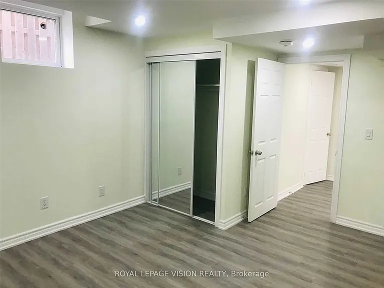 25 Gabrielle Cres #BASEMENT — Photo 11