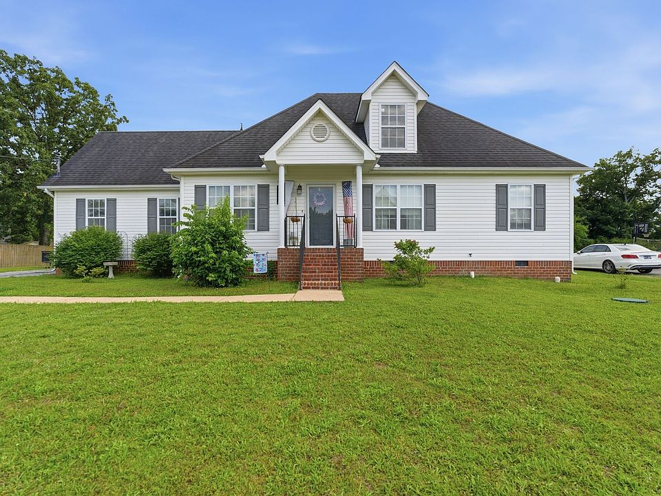 1st image of 124 Mallow Dr