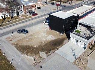 813-5 Washington St, Pella, IA 50219