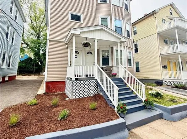 40-42 Richter St, Providence, RI 02908