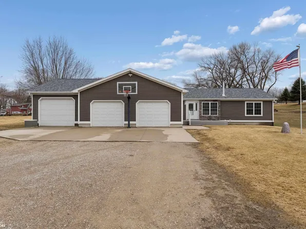 15323 Bayberry Ave, Ventura, IA 50482