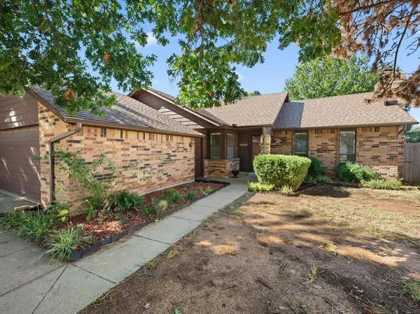 16401 Coronado Dr, Edmond, OK 73013