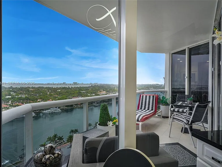 4775 Collins Ave #1806 — Photo 3