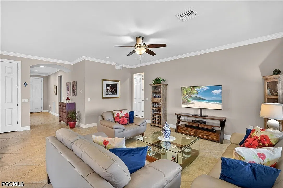 2 bed, 2.0 bath, 1805 sqft, $3,899 — Photo 3
