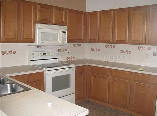 2nd image of 347 Streamview Way