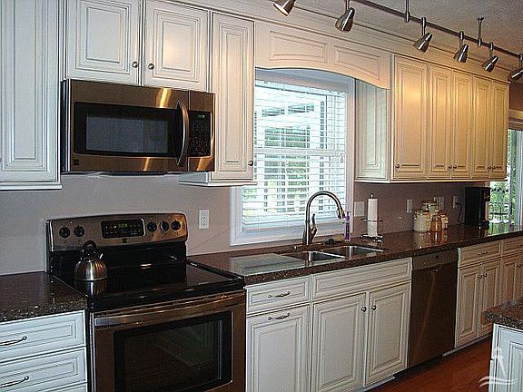 3rd image of 460 Egret Dr