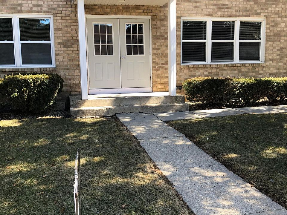 Eight unit apartment complex at 1434 N. Randall Janesville Wisconsin