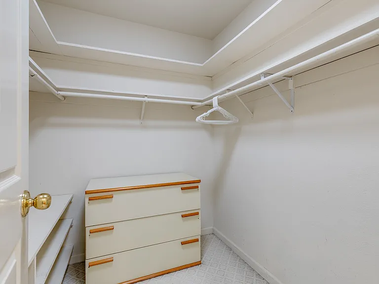 651 Fontes Dr — Photo 21