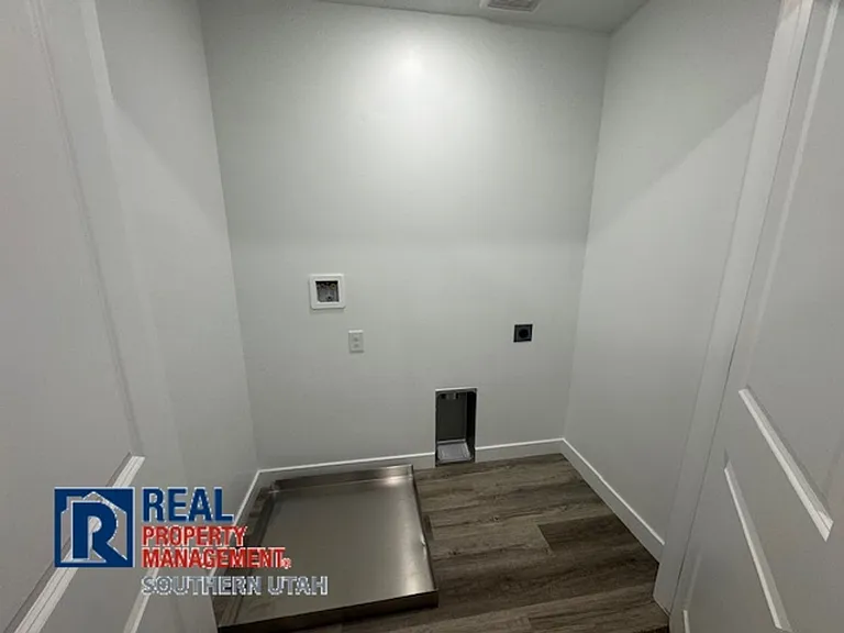 1664 S Forbidding Way — Photo 19