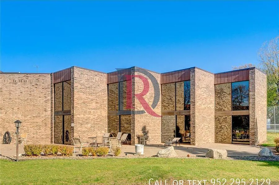 2br 2ba Condo In Roseville! — Photo 2