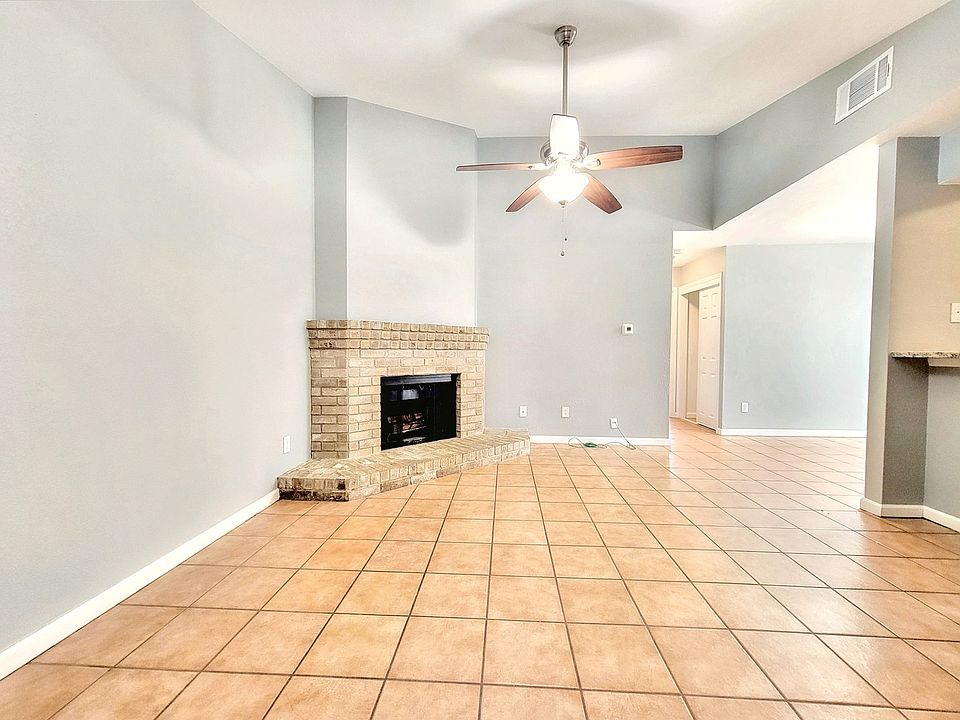 1st image of 2206 Cedar Bend Dr #A
