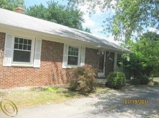 7393 Longworth Dr, Brighton, MI 48116