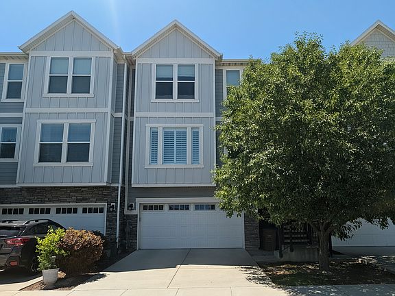 2nd image of 28 Yellow Cliff Dr