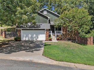 13718 Woodbrook Dr, Little Rock, AR 72211