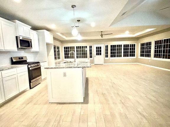 5th image of 4612 Brookdale Dr