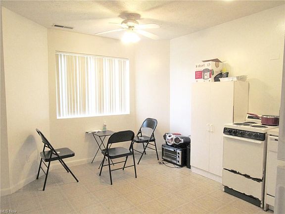 4th image of 91 Annadale Ave