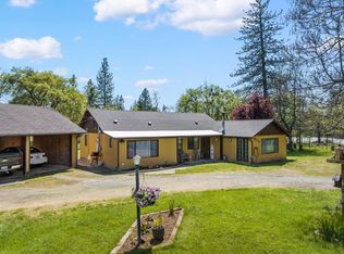 9775 Monument Dr, Grants Pass, OR 97526