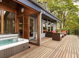 725 SW 84th Ave, Portland, OR 97225