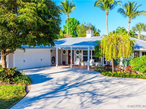 9 Lantana Ln, Sewalls Pt, FL 34996